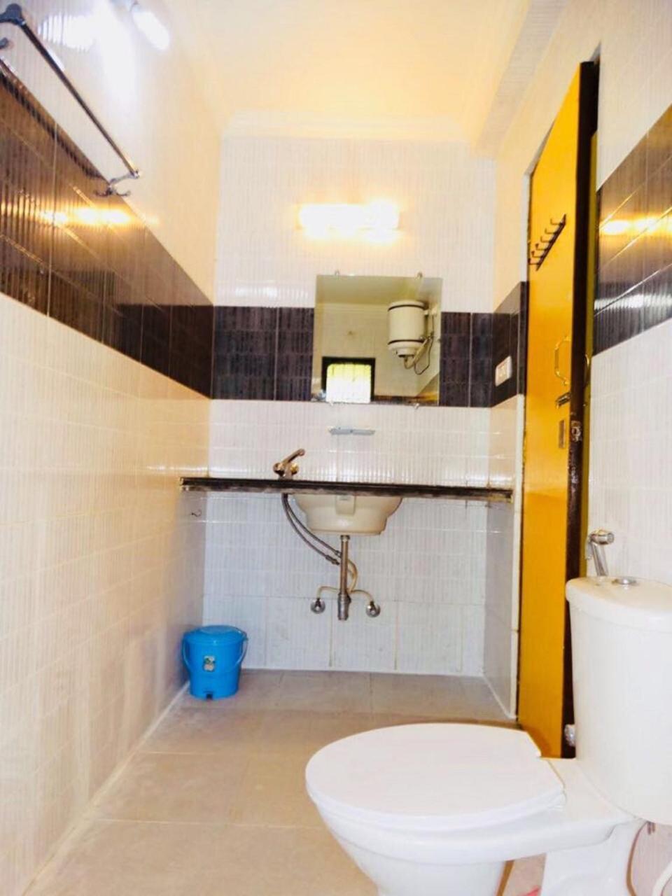 Goa Homeland 3 Double Bed Calangute Apartment *